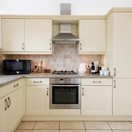 Modern & Stylish Seaside Family Home Chichester Exteriör bild