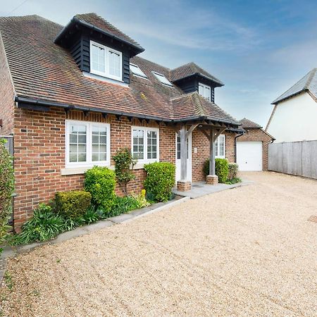 Modern & Stylish Seaside Family Home Chichester Exteriör bild
