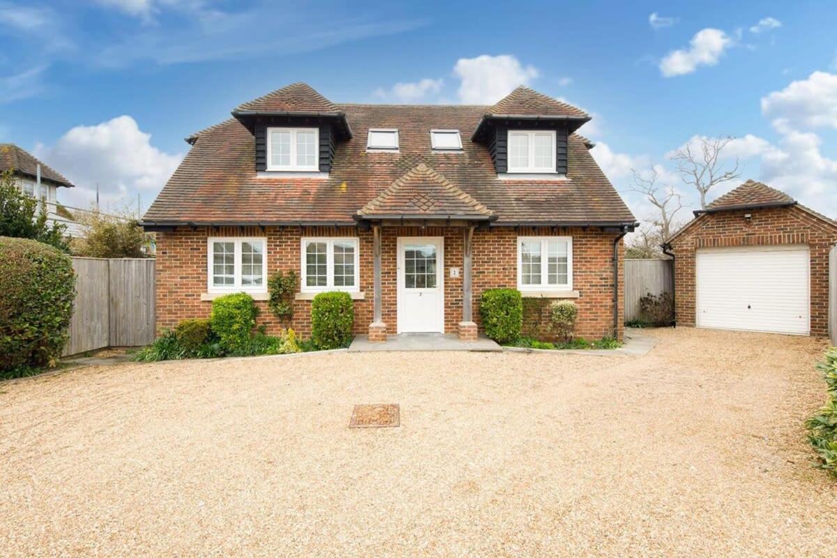 Modern & Stylish Seaside Family Home Chichester Exteriör bild