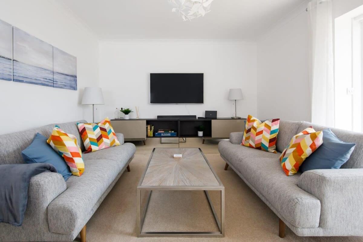 Modern & Stylish Seaside Family Home Chichester Exteriör bild